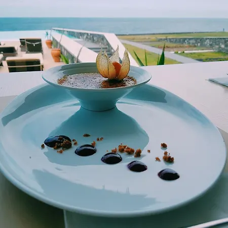 Resort Pedras Do Mar & Spa